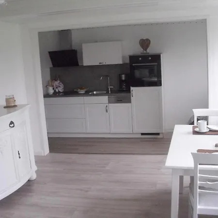 Apartment House Louise. *